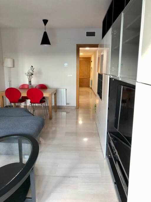H&H Suite Train Station Apartament กรานาดา ภายนอก รูปภาพ