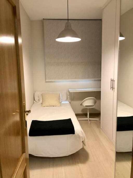 H&H Suite Train Station Apartament กรานาดา ภายนอก รูปภาพ