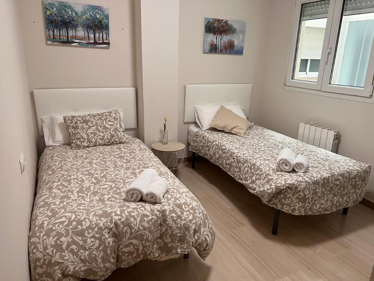 H&H Suite Train Station Apartament กรานาดา ภายนอก รูปภาพ